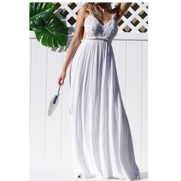 Boho White Crochet Knit Open Back Maxi Dress - Picture 2 of 5